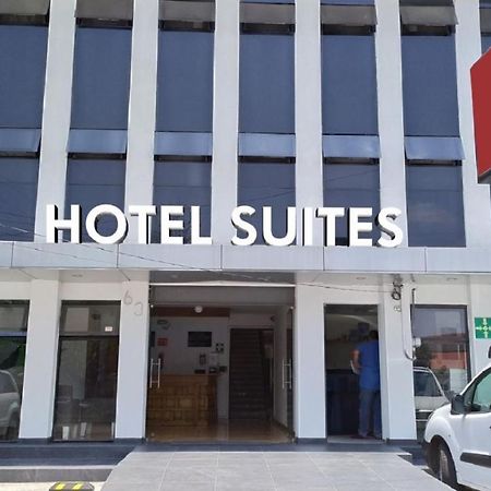 Suites Internacional Запопан Екстериор снимка