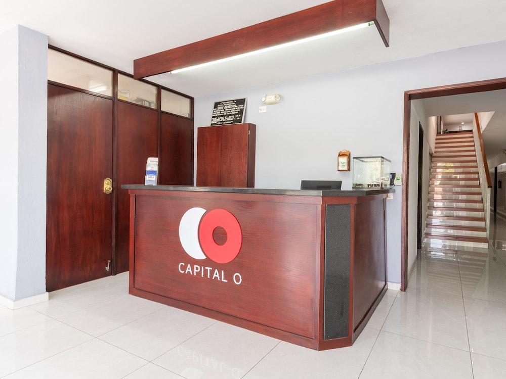 Suites Internacional Запопан Екстериор снимка