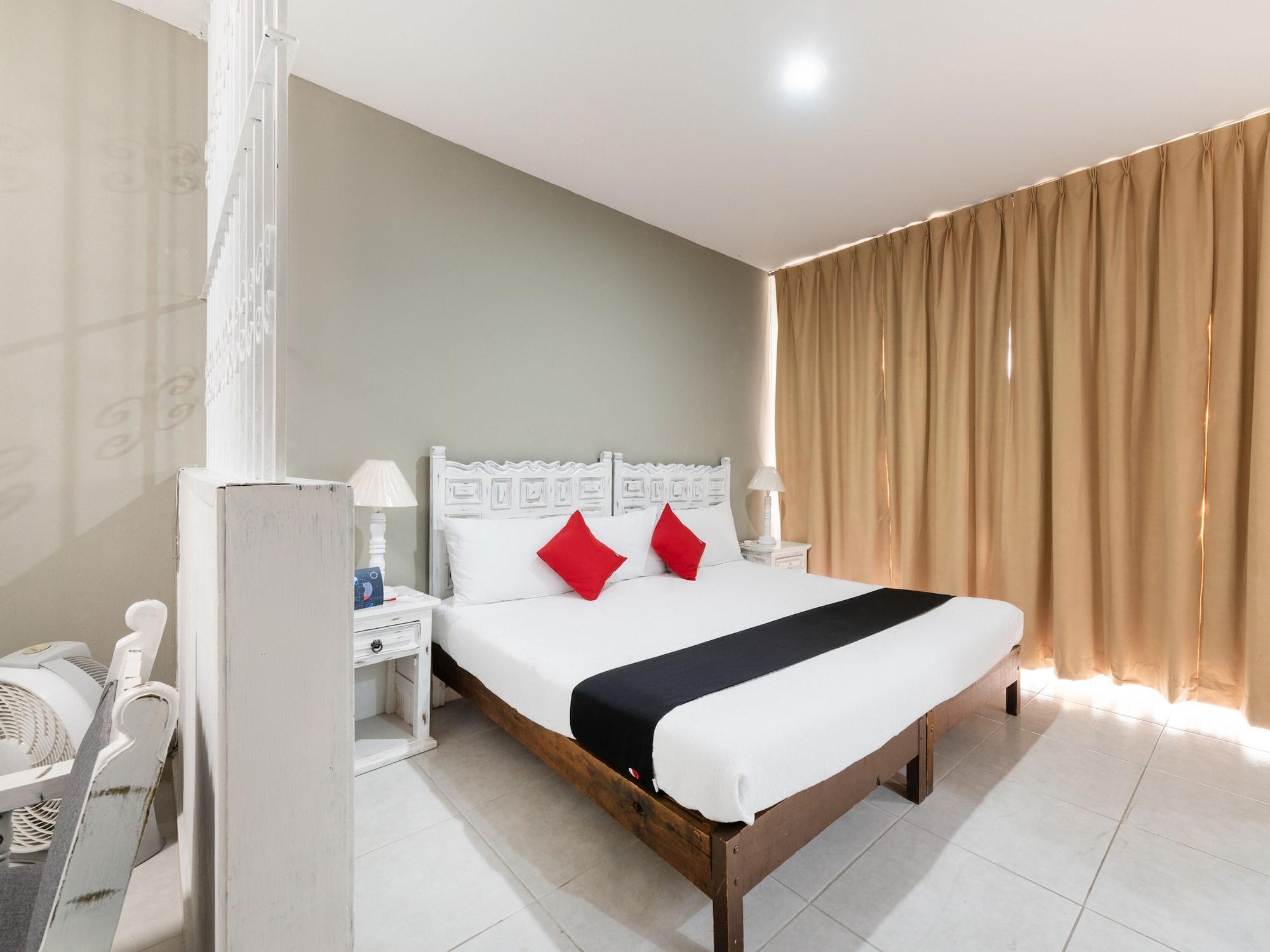 Suites Internacional Запопан Екстериор снимка