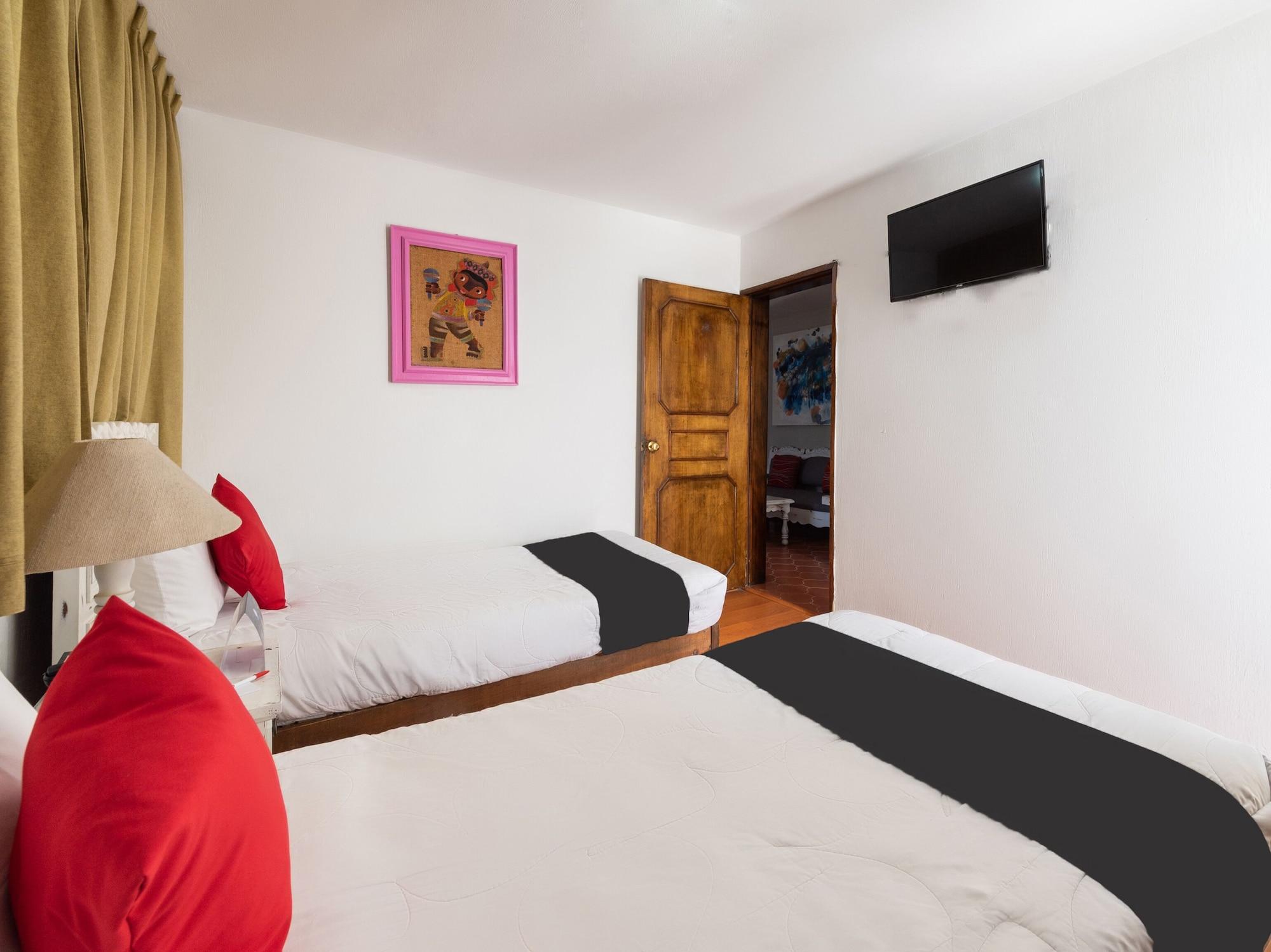 Suites Internacional Запопан Екстериор снимка